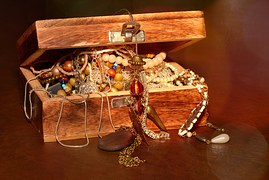 treasure-chest-619868__180